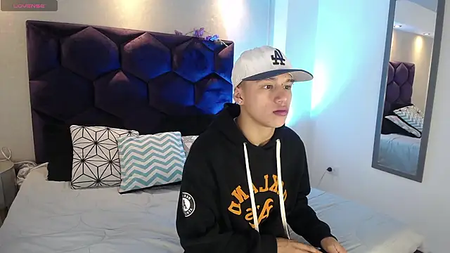 Dominik Souza online show from 03.18.26