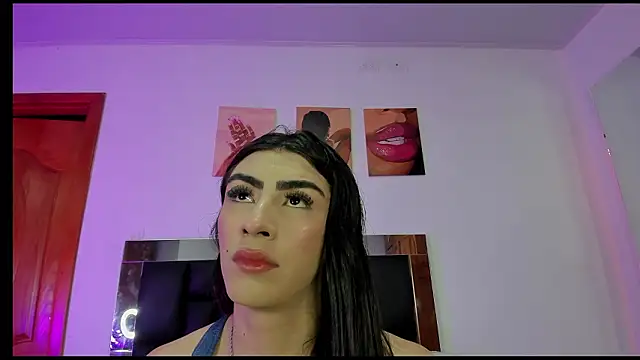 Snapshot of Isabella_Moon9 chatting on 02.05.26 Isabella Moon9 online show from 02.05.26