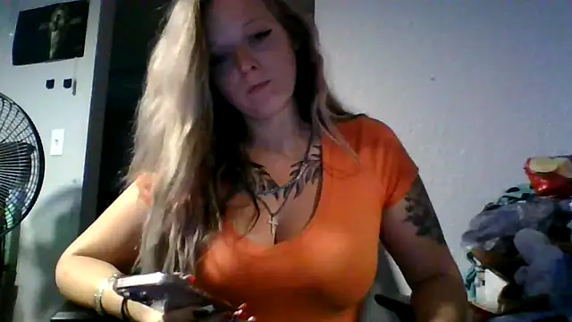 Snapshot of Gypsymomma17 chatting on 06.14.26 Gypsymomma17 online show from 06.14.26