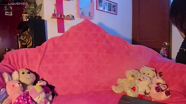 Snapshot of Rebecahart chatting on 02.28.26 Rebecahart online show from 02.28.26