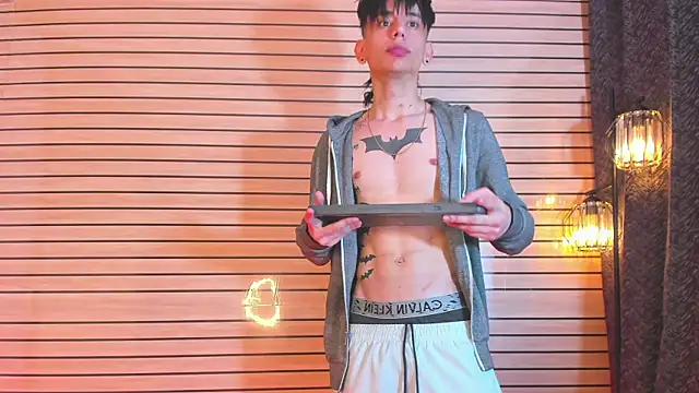 TheBatMansion online show from 04.03.26