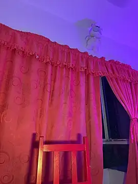 Snapshot of mariana_doll2 chatting on 02.28.26 mariana doll2 online show from 02.28.26