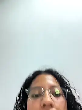 Snapshot of CristalXO chatting on 04.13.26 CristalXO online show from 04.13.26