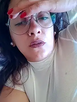 Snapshot of kuramaqueen chatting on 02.17.26 kuramaqueen online show from 02.17.26