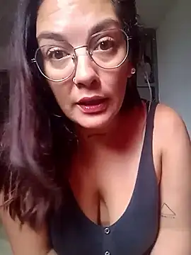 Snapshot of kuramaqueen chatting on 03.05.26 kuramaqueen online show from 03.05.26