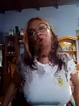 Snapshot of kuramaqueen chatting on 04.04.26 kuramaqueen online show from 04.04.26