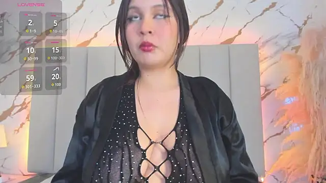 Snapshot of mia_serena_ chatting on 02.11.26 mia serena online show from 02.11.26