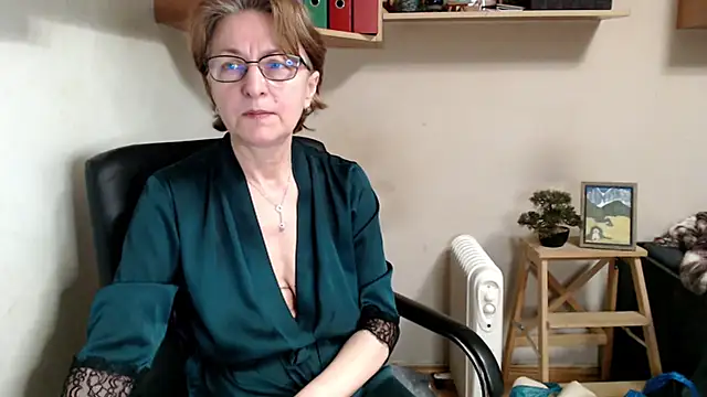 katemodel online show from 04.08.26