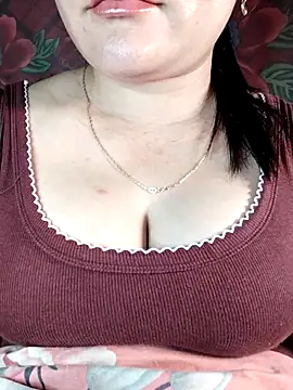 Snapshot of Reina_Fcup01 chatting on 02.23.26 Reina Fcup01 online show from 02.23.26