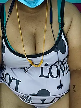 Snapshot of TamilSembaruthi143 chatting on 02.20.26 TamilSembaruthi143 online show from 02.20.26