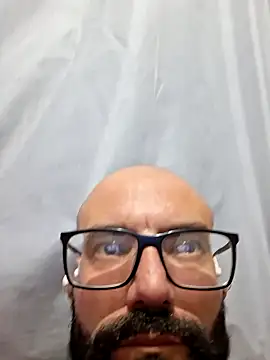 Snapshot of Robsonitj90 chatting on 05.14.26 Robsonitj90 online show from 05.14.26