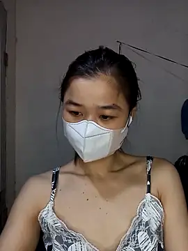 Snapshot of Daisy-lusia2026 chatting on 04.18.26 Daisy-lusia2026 online show from 04.18.26