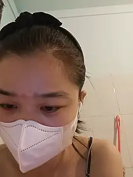 Snapshot of Daisy-lusia2026 chatting on 05.27.26 Daisy-lusia2026 online show from 05.27.26