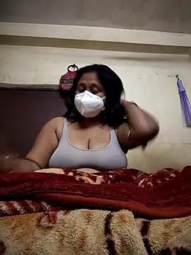 Snapshot of Curvy_Trisha chatting on 02.02.26 Curvy Trisha online show from 02.02.26