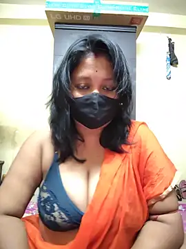 Snapshot of Curvy_Trisha chatting on 06.02.26 Curvy Trisha online show from 06.02.26