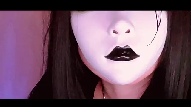 NoirLiliyaa online show from 02.27.26