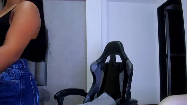 Snapshot of Shirleytaylor- chatting on 02.25.26 Shirleytaylor- online show from 02.25.26