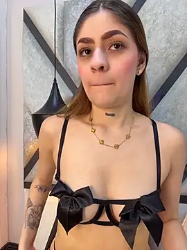 Snapshot of AriaWillssX chatting on 02.02.26 AriaWillssX online show from 02.02.26