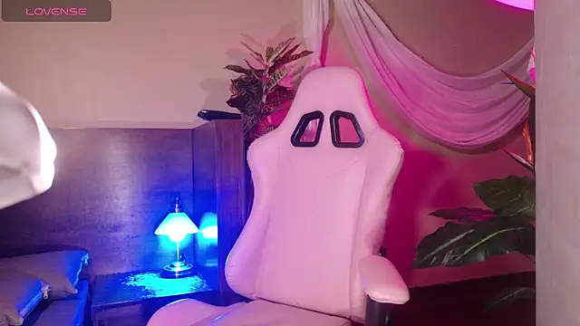 Snapshot of Maddie_fields chatting on 02.24.26 Maddie fields online show from 02.24.26