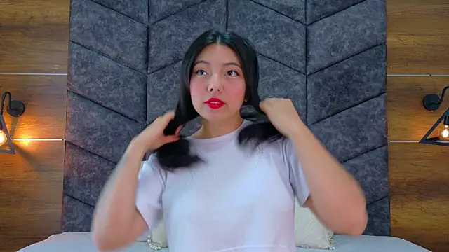 Snapshot of AnnieRouse__ chatting on 02.11.26 AnnieRouse online show from 02.11.26