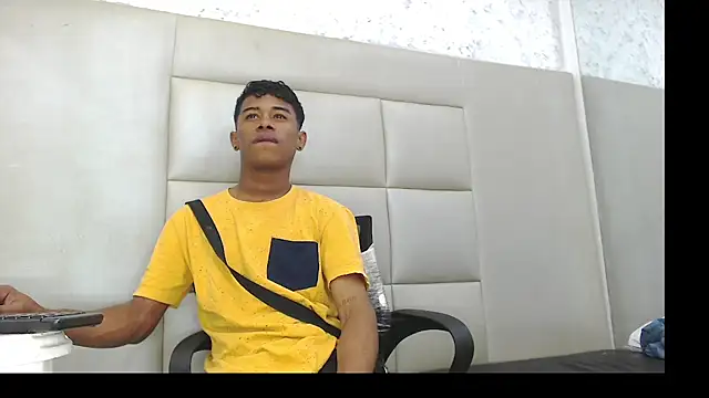 Snapshot of TonnyMarck chatting on 02.17.26 TonnyMarck online show from 02.17.26