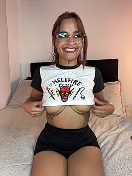 Snapshot of _Victoria_foxx_ chatting on 02.09.26 Victoria foxx online show from 02.09.26