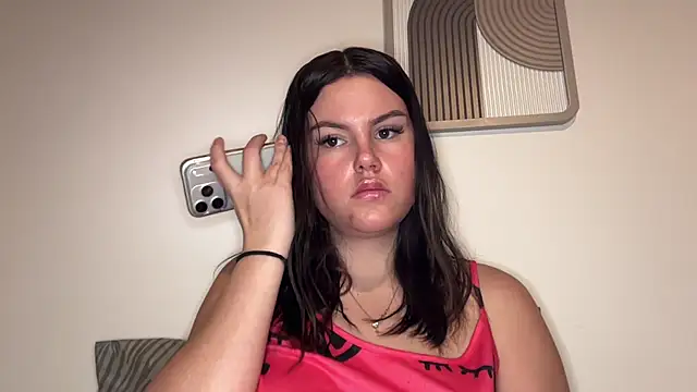 Snapshot of kiaraaaa75 chatting on 02.16.26 kiaraaaa75 online show from 02.16.26