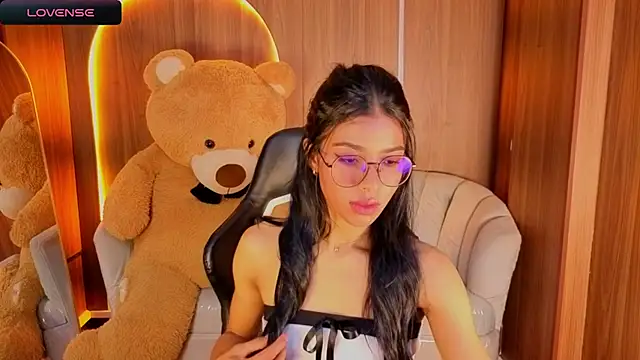 Snapshot of Alina_b_ chatting on 02.03.26 Alina b online show from 02.03.26