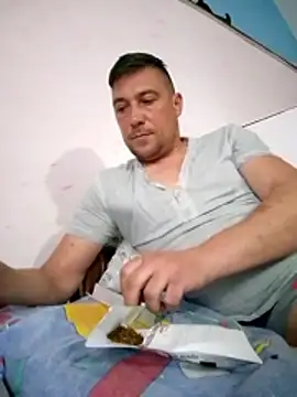 Miki01881 online show from 04.30.26