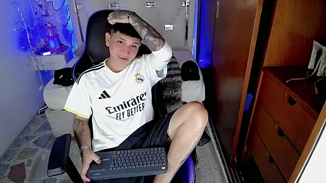 Black diamondd  online show from 04.15.26