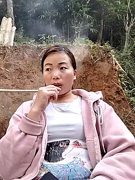 Snapshot of Ella-aa chatting on 02.15.26 Ella-aa online show from 02.15.26