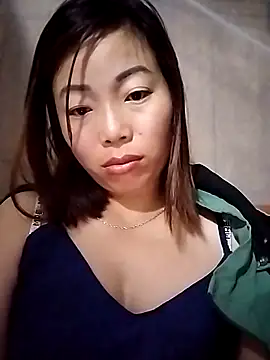 Snapshot of Ella-aa chatting on 05.04.26 Ella-aa online show from 05.04.26