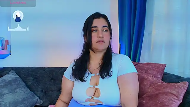 Snapshot of dani_vemom chatting on 02.25.26 dani vemom online show from 02.25.26