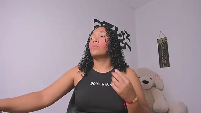 Nia13 online show from 04.15.26