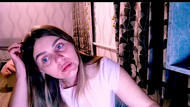 Snapshot of MagicKatarina_ chatting on 03.01.26 MagicKatarina online show from 03.01.26