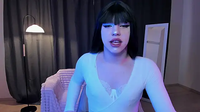 Snapshot of Madison_dolly chatting on 04.06.26 Madison dolly online show from 04.06.26