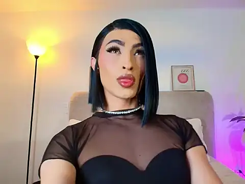 Snapshot of KarolPortellaa chatting on 02.17.26 KarolPortellaa online show from 02.17.26