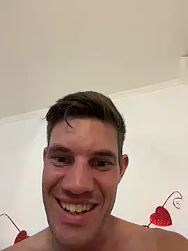 Snapshot of Chuchiybombon chatting on 02.18.26 Chuchiybombon online show from 02.18.26