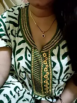 Snapshot of PARI51 chatting on 05.12.26 PARI51 online show from 05.12.26