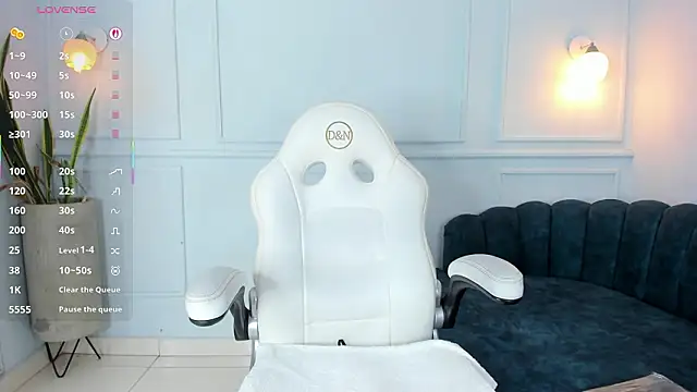 Snapshot of Lia_Velez_ chatting on 02.14.26 Lia Velez online show from 02.14.26