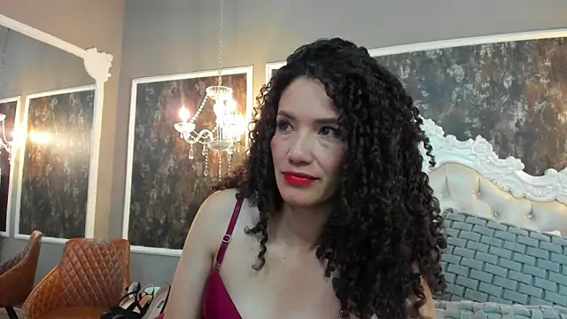 Snapshot of JuliethMilf chatting on 04.20.26 JuliethMilf online show from 04.20.26