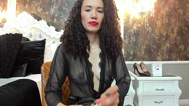 Snapshot of JuliethMilf chatting on 05.08.26 JuliethMilf online show from 05.08.26