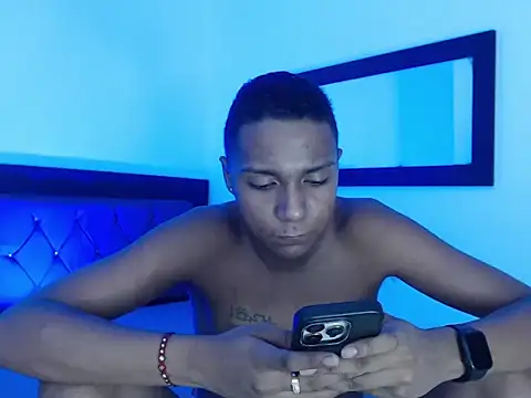 Snapshot of hotboyluxe chatting on 04.30.26 hotboyluxe online show from 04.30.26