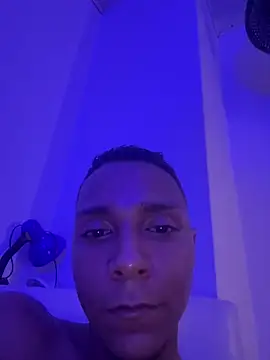 Snapshot of hotboyluxe chatting on 05.26.26 hotboyluxe online show from 05.26.26