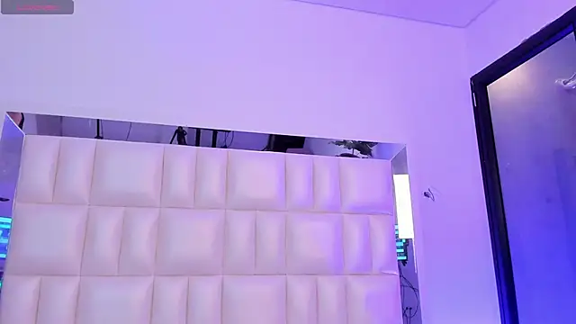 Snapshot of liorah_wolf chatting on 05.14.26 liorah wolf online show from 05.14.26