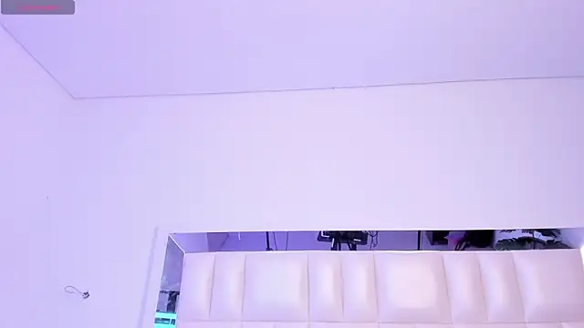 Snapshot of liorah_wolf chatting on 05.15.26 liorah wolf online show from 05.15.26