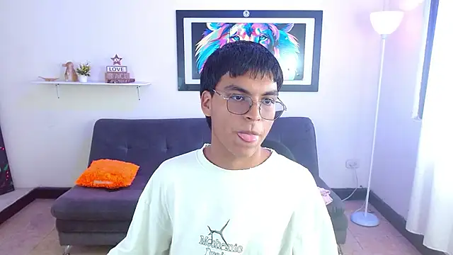 Maecum18 online show from 04.14.26