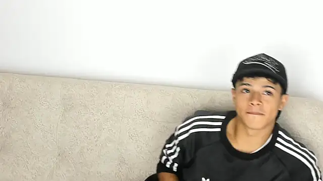 Snapshot of _Alex_Colton chatting on 02.15.26 Alex Colton online show from 02.15.26