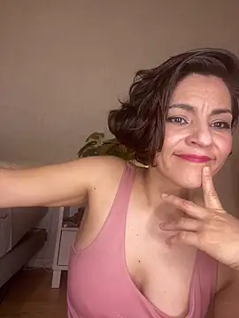 Snapshot of eva_luz chatting on 02.21.26 eva luz online show from 02.21.26