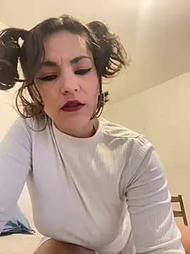 Snapshot of eva_luz chatting on 05.23.26 eva luz online show from 05.23.26
